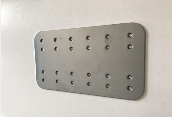 Estampagem de peças de carroceria de automóveis OEM Placa de clipe de metal de aço inoxidável